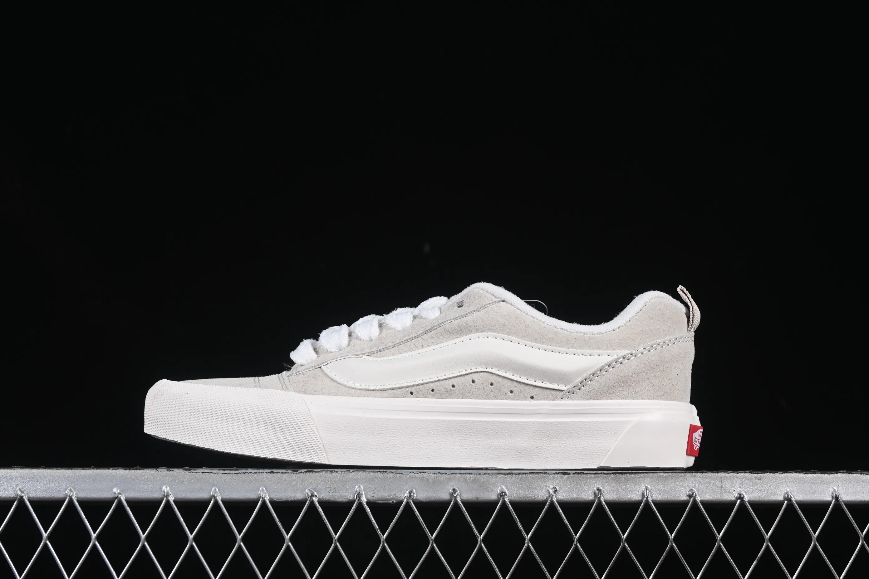 All categories Vans Vans series Vans Low Vans low-top Vans Knu Skool Vans low-top retro casual fat bread shoes VN000D750CK